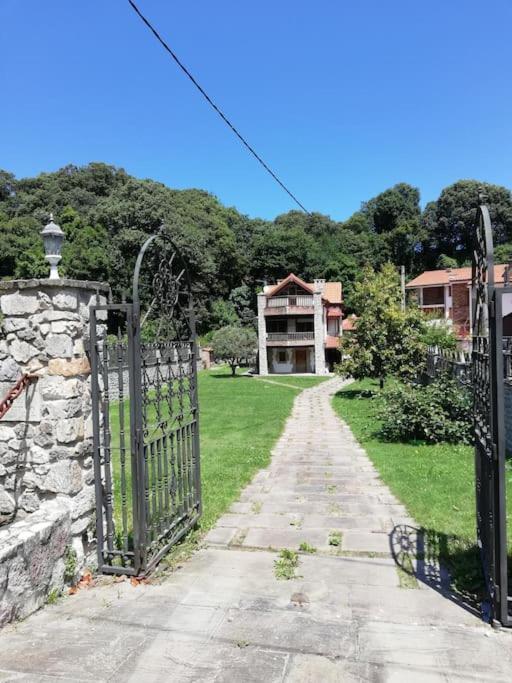 Casa Con Amplio Jardin En Pechon Villa Exteriör bild